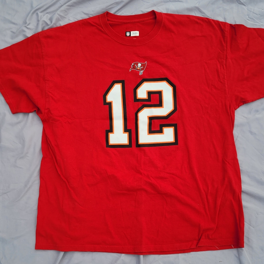 NFL Red Team Apparel T-Shirt Tampa Bay Buccaneers 18 Brady